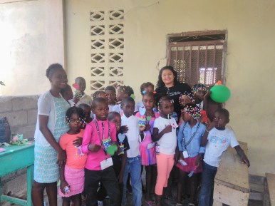 Clase más pequeños en los campamentos.jpg